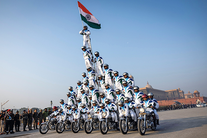 1月 20日,在印度首都新德里,印度边境安全部队士兵参加共和国日庆祝活动彩排 1月 20日,在印度首都新德里,印度边境安全部队士兵参加共和国日庆祝活动彩排